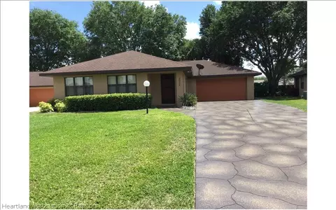 3006 Summertree Dr, Sebring, FL 33872 photo 1