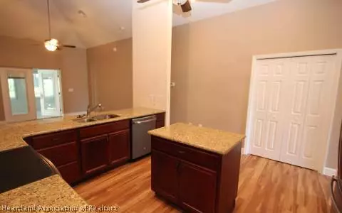 4104 Vantage Cir, Sebring, FL 33872 photo 7