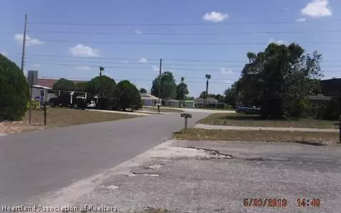 105 Springdale Rd, Sebring, FL 33870 photo 12
