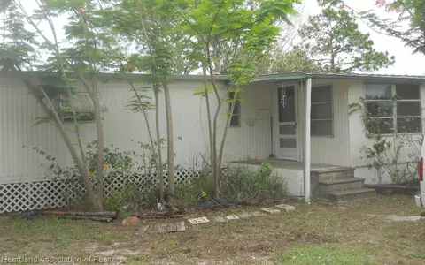 82 Recreation Dr, Venus, FL 33960 photo 1