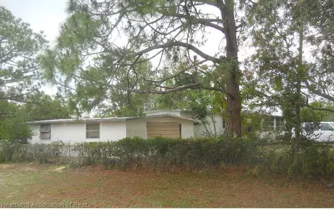 82 Recreation Dr, Venus, FL 33960 photo 5