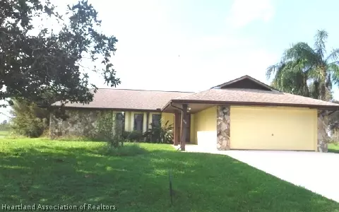 324 Maple Ln, Sebring, FL 33876 photo 1