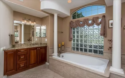 3246 Wynstone Ct, Sebring, FL 33875 photo 16