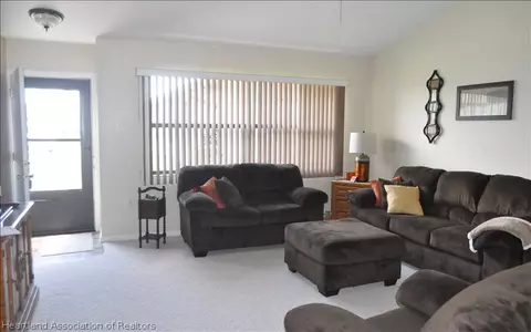 2205 Villaway E, Sebring, FL 33876 photo 3