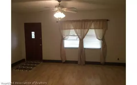 839 Evanston St, Sebring, FL 33870 photo 2