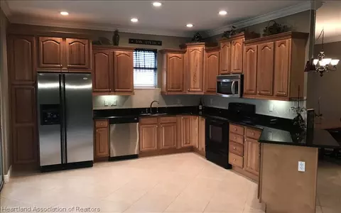 6926 Cecilia Ave, Sebring, FL 33872 photo 2