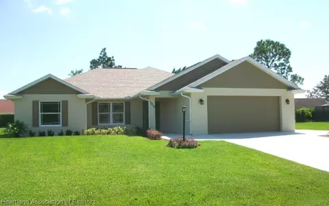 3516 Manor Dr, Sebring, FL 33872 photo 1