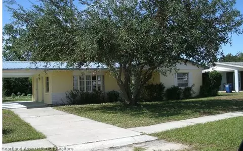 727 Persimmon Ave, Sebring, FL 33875 photo 1