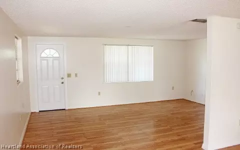 310 Jay Ave, Sebring, FL 33870 photo 9