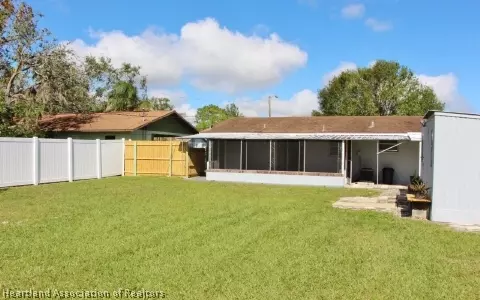 310 Jay Ave, Sebring, FL 33870 photo 16