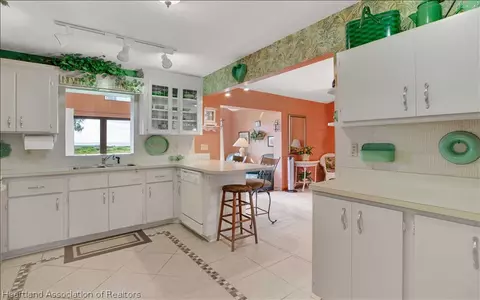 109 Cypress Pt, Lorida, FL 33857 photo 9