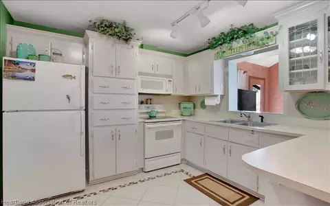 109 Cypress Pt, Lorida, FL 33857 photo 8