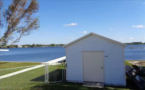 726 Memorial Dr, Sebring, FL 33870 photo 16