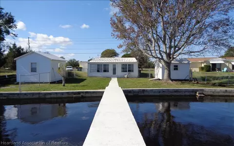 726 Memorial Dr, Sebring, FL 33870 photo 15