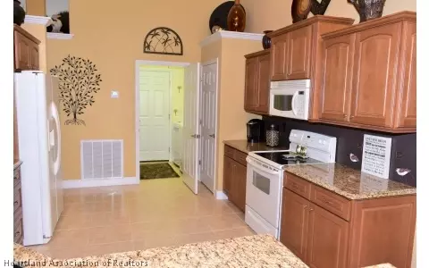 600 Mac Ln, Sebring, FL 33875 photo 11