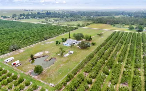2005 Hicks Rd, Lorida, FL 33857 photo 3