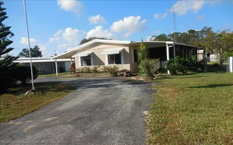 213 Pine Tree Ln, Sebring, FL 33872 photo 1