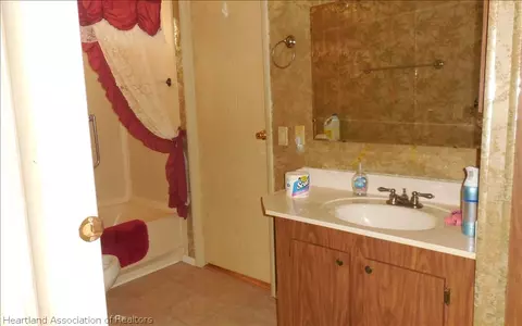 213 Pine Tree Ln, Sebring, FL 33872 photo 9