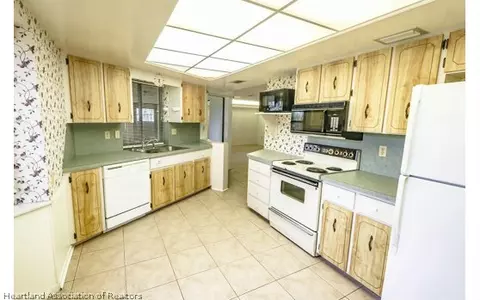 709 Golfside Ln, Sebring, FL 33870 photo 4