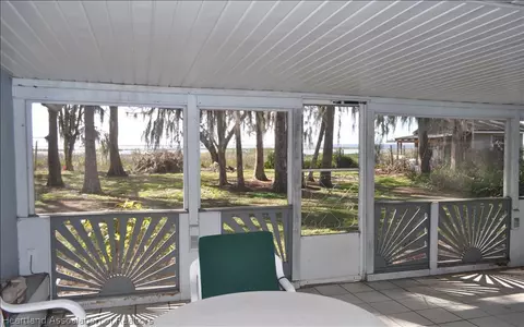 365 Racoon Ln, Lorida, FL 33857 photo 6