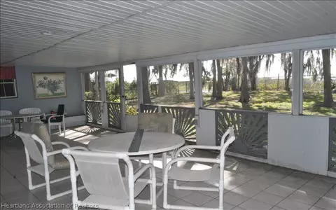 365 Racoon Ln, Lorida, FL 33857 photo 5
