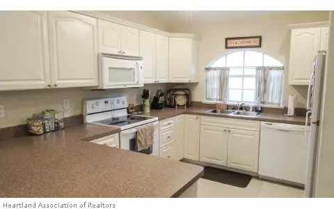 4669 Shad Dr, Sebring, FL 33870 photo 2
