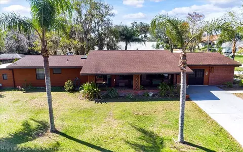 1111 Lakeshore Dr, Lorida, FL 33857 photo 1