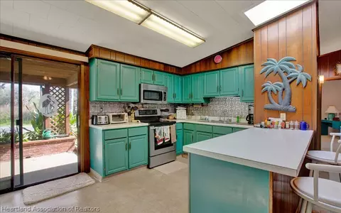 1111 Lakeshore Dr, Lorida, FL 33857 photo 6