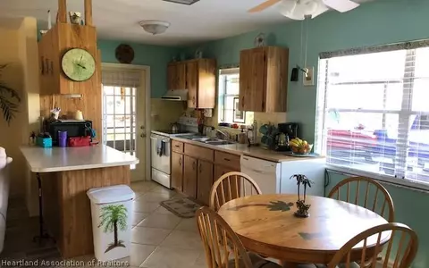 1547 Lakeshore Dr, Lorida, FL 33857 photo 6