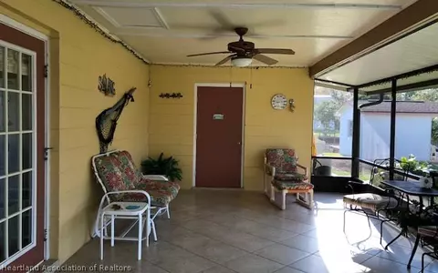 1547 Lakeshore Dr, Lorida, FL 33857 photo 2