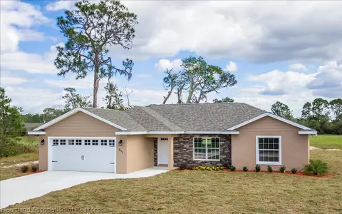 211 Mac Ln, Sebring, FL 33875 photo 1