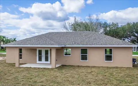 211 Mac Ln, Sebring, FL 33875 photo 13