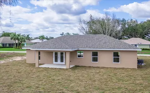 211 Mac Ln, Sebring, FL 33875 photo 17