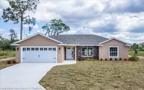 211 Mac Ln, Sebring, FL 33875 photo 18