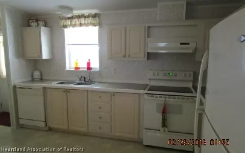 2014 E Robin Ave, Sebring, FL 33870 photo 5