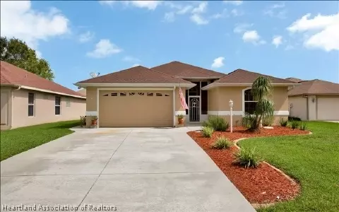 2820 Boulder Ct, Sebring, FL 33875 photo 1