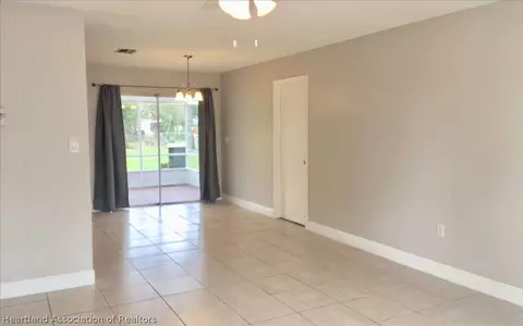 121 Crane St, Sebring, FL 33870 photo 3