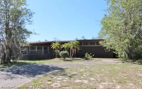 1917 E Recreation Dr, Sebring, FL 33875 photo 1