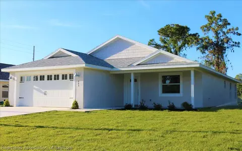 265 Meadowlark Ave, Sebring, FL 33870 photo 1