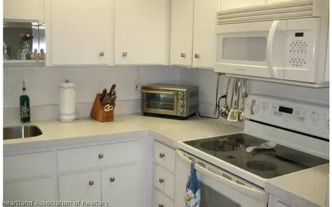 1616 Willow Run, Sebring, FL 33872 photo 8