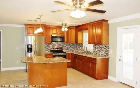 3220 Dolphin Dr, Sebring, FL 33870 photo 2