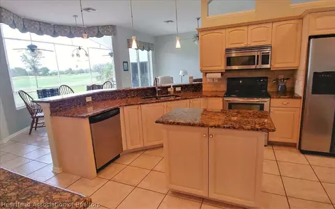 5724 Angelo Cir, Sebring, FL 33872 photo 3