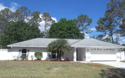 409 Triumph Dr, Sebring, FL 33872 photo 1