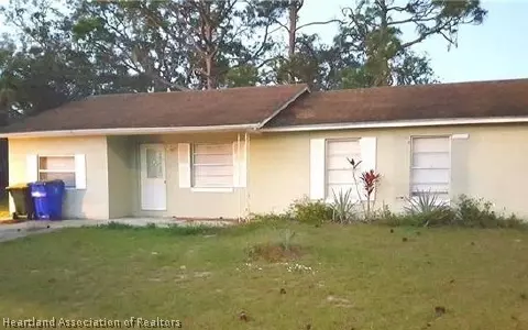 3010 Dolphin Dr, Sebring, FL 33870 photo 1