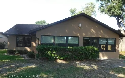 3018 Sugar Pine Cir, Sebring, FL 33872 photo 6