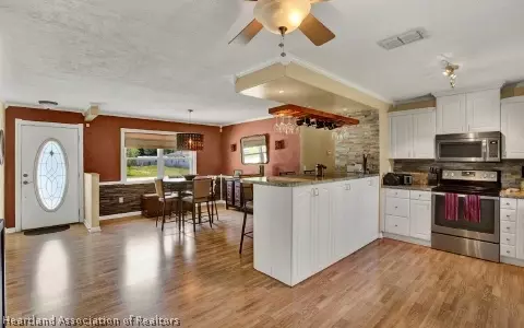 745 Lemans Dr, Sebring, FL 33872 photo 10