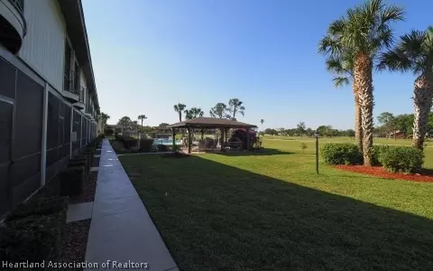 3653 Edgewater Dr, Sebring, FL 33872 photo 11
