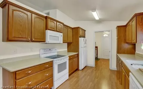 2830 Trellis Dr, Sebring, FL 33875 photo 2