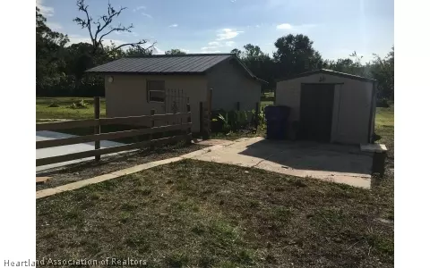 610 River Dr, Sebring, FL 33875 photo 2