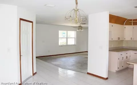 4721 Coco Palm Dr, Sebring, FL 33870 photo 4